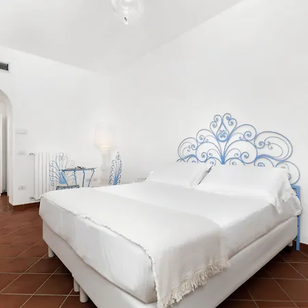 Oriana Relais 4* Сорренто