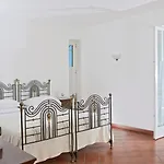 Couette-café Oriana Relais 4*